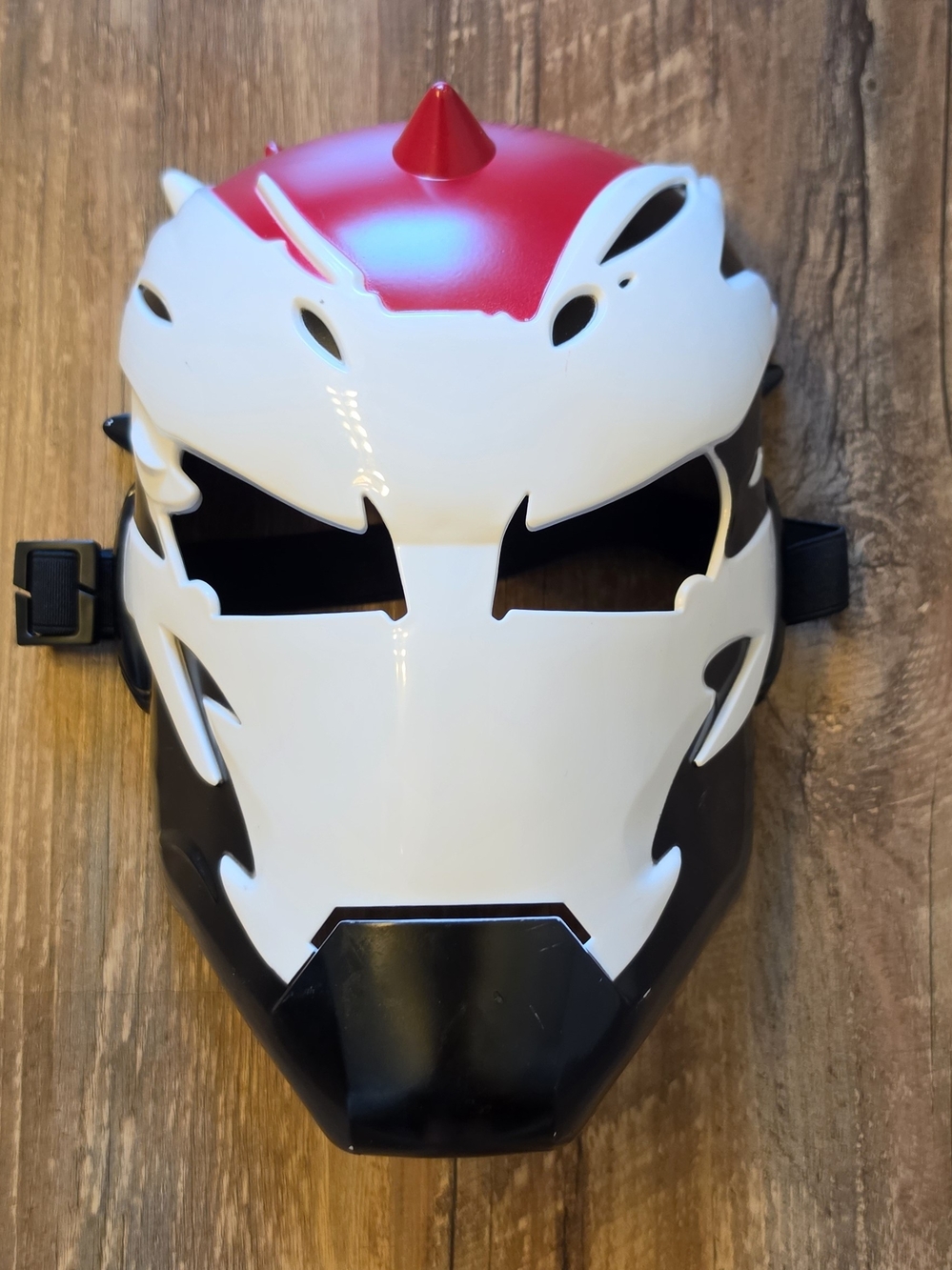 Hasbro Marvel Spider-Man Maximum Venom Venomized Iron Man Roleplay Mask